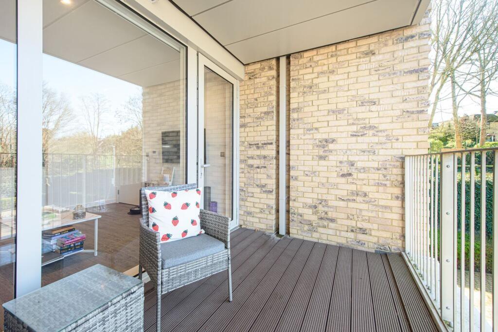 Medawar Drive, Mill Hill, NW7, London